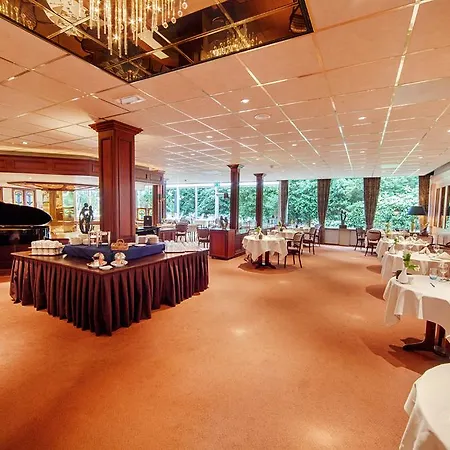 Fletcher Hotel-restaurant De Scheperskamp 4* Lochem