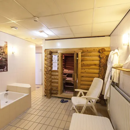 Отель Fletcher Hotel-restaurant De Scheperskamp