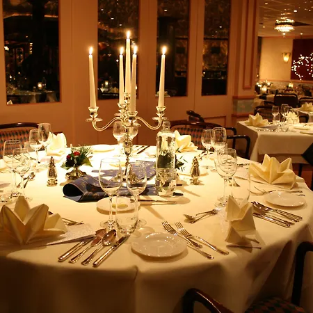 Отель Fletcher Hotel-restaurant De Scheperskamp