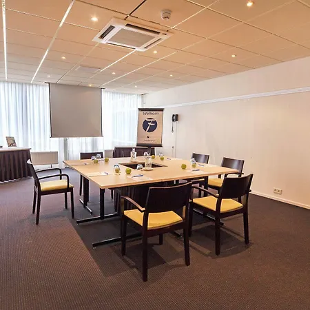 Fletcher Hotel-restaurant De Scheperskamp 4*