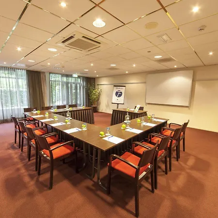 Fletcher Hotel-restaurant De Scheperskamp 4*
