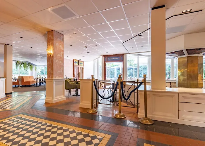 Fletcher Hotel-restaurant De Scheperskamp Otel 4*