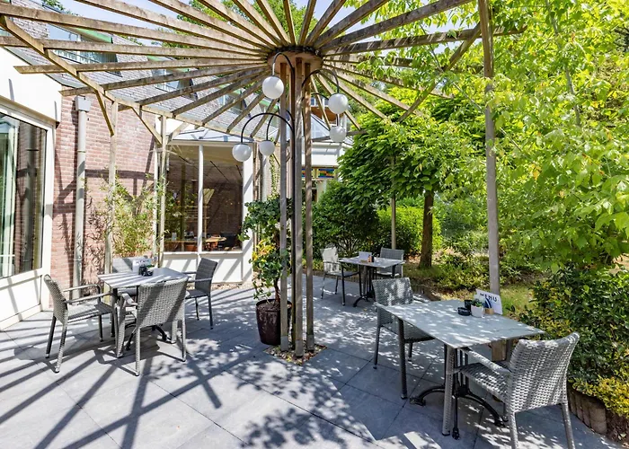 Fletcher Hotel-restaurant De Scheperskamp 4*